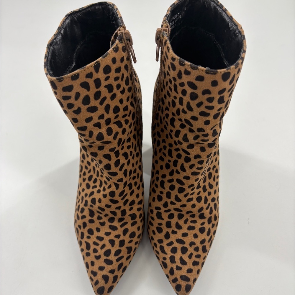 Bamboo Women’s Leopard Print Ankle Booties Heels Pointed Toe Side Zip Size 7 - Picture 1 of 8